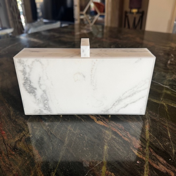 L'Afshar Marbe White Medium Clutch Bag - Picture 5 of 11